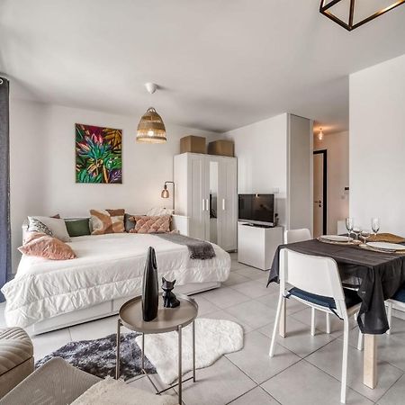 Emergence - Beautiful Studio For 2 People Balcony And Garage Annecy Bagian luar foto