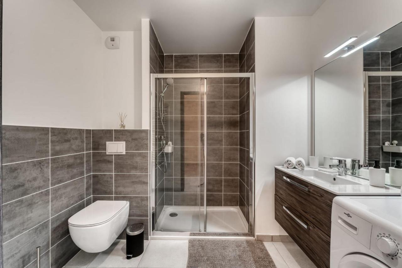 Emergence - Beautiful Studio For 2 People Balcony And Garage Annecy Bagian luar foto