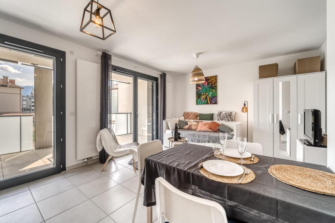 Emergence - Beautiful Studio For 2 People Balcony And Garage Annecy Bagian luar foto