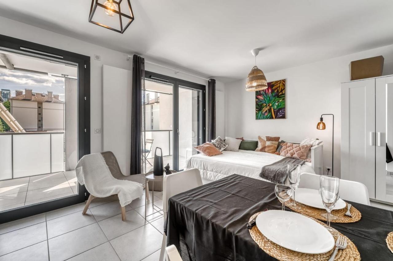 Emergence - Beautiful Studio For 2 People Balcony And Garage Annecy Bagian luar foto
