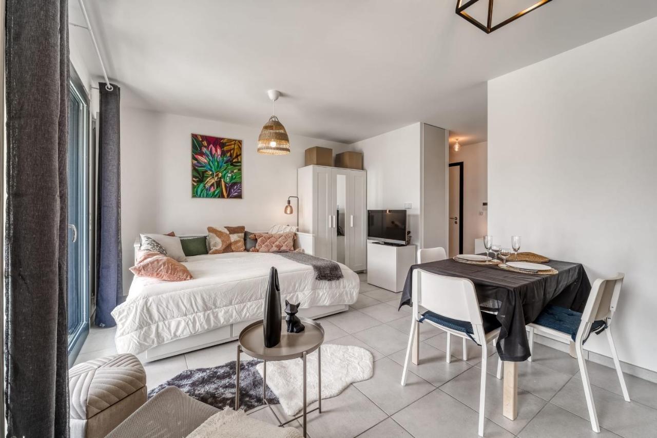 Emergence - Beautiful Studio For 2 People Balcony And Garage Annecy Bagian luar foto